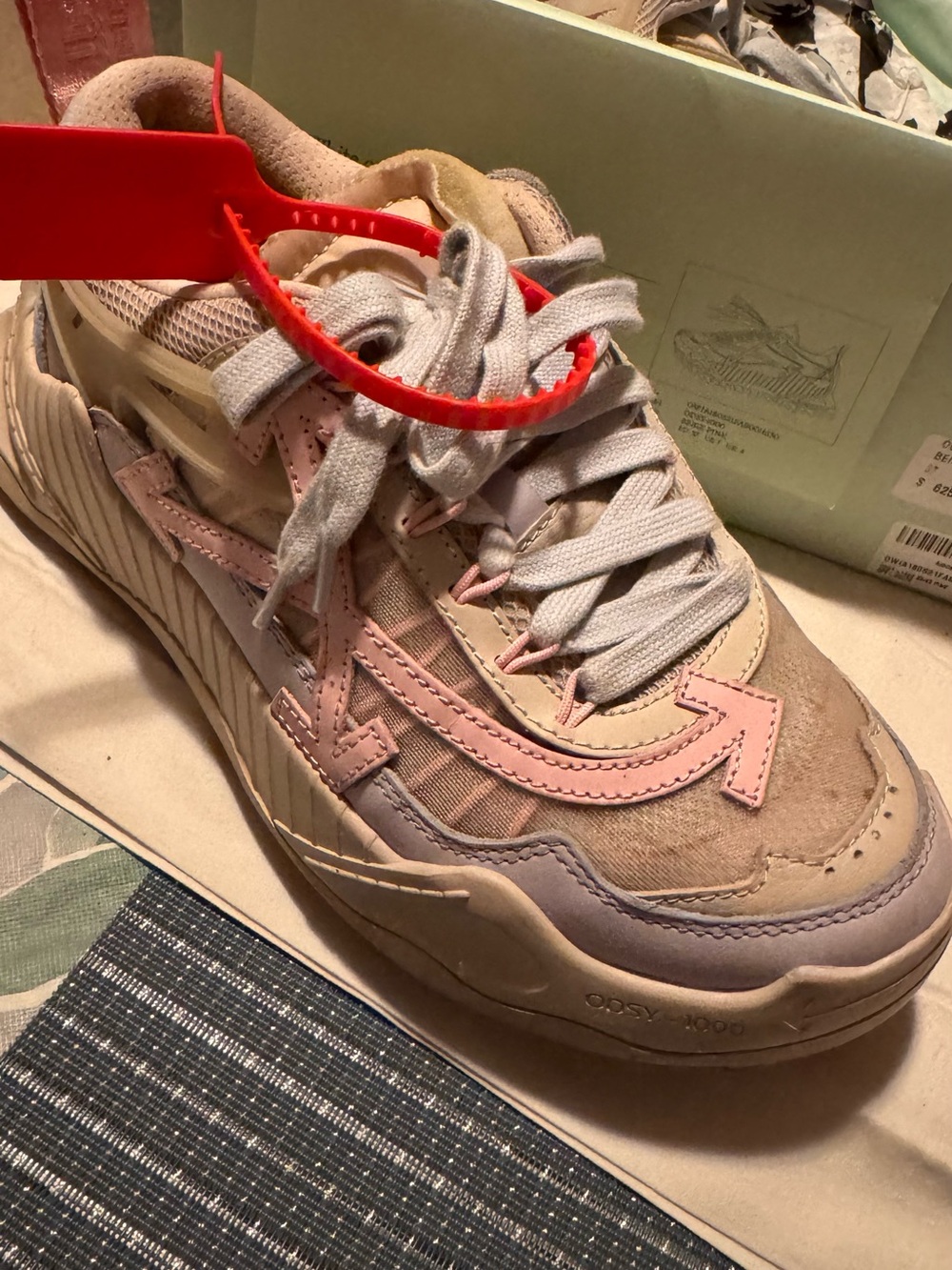 Off-White ODSY-1000 Beige Pink and Cream with Red Zip Tie Sneakers Size 37